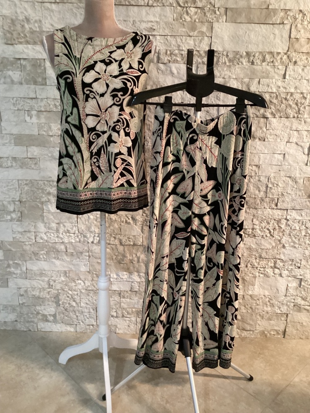 Travelers™ Island-Motif Side-Slit Tank and Palazzo Pants